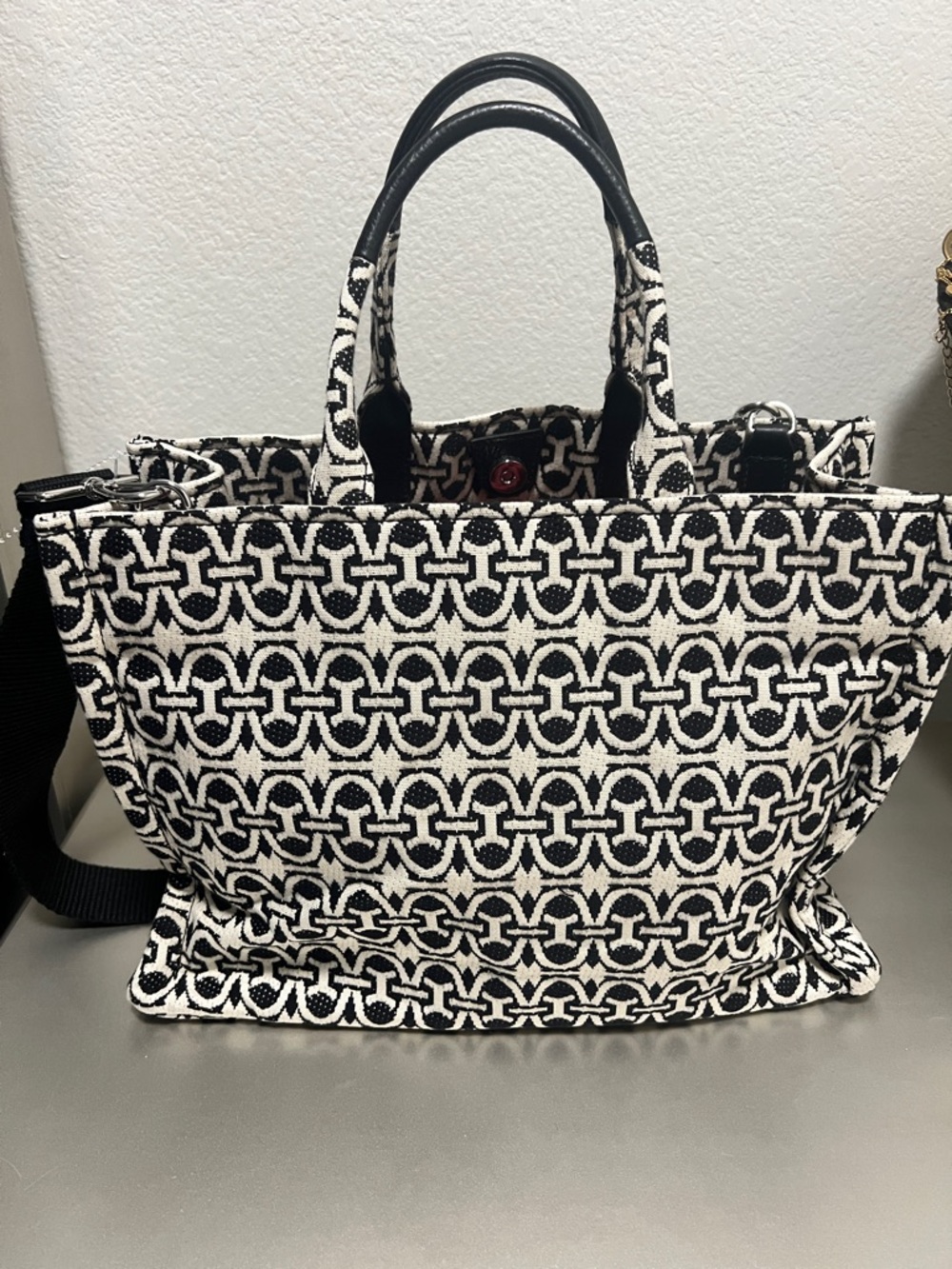 LIKE NEW Coccinelle Never Without Monogram Jacquar Tote in Multi/Noir - Picture 9 of 16